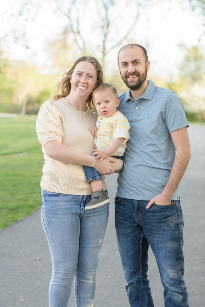 Springtime family session in park